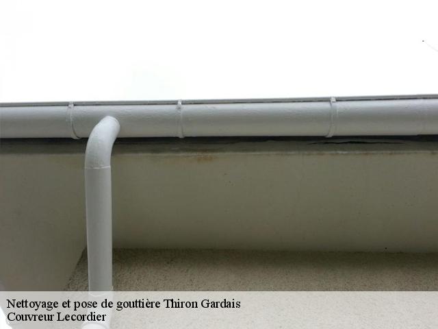 Nettoyage et pose de gouttière thiron-gardais-28480 Couvreur Lecordier